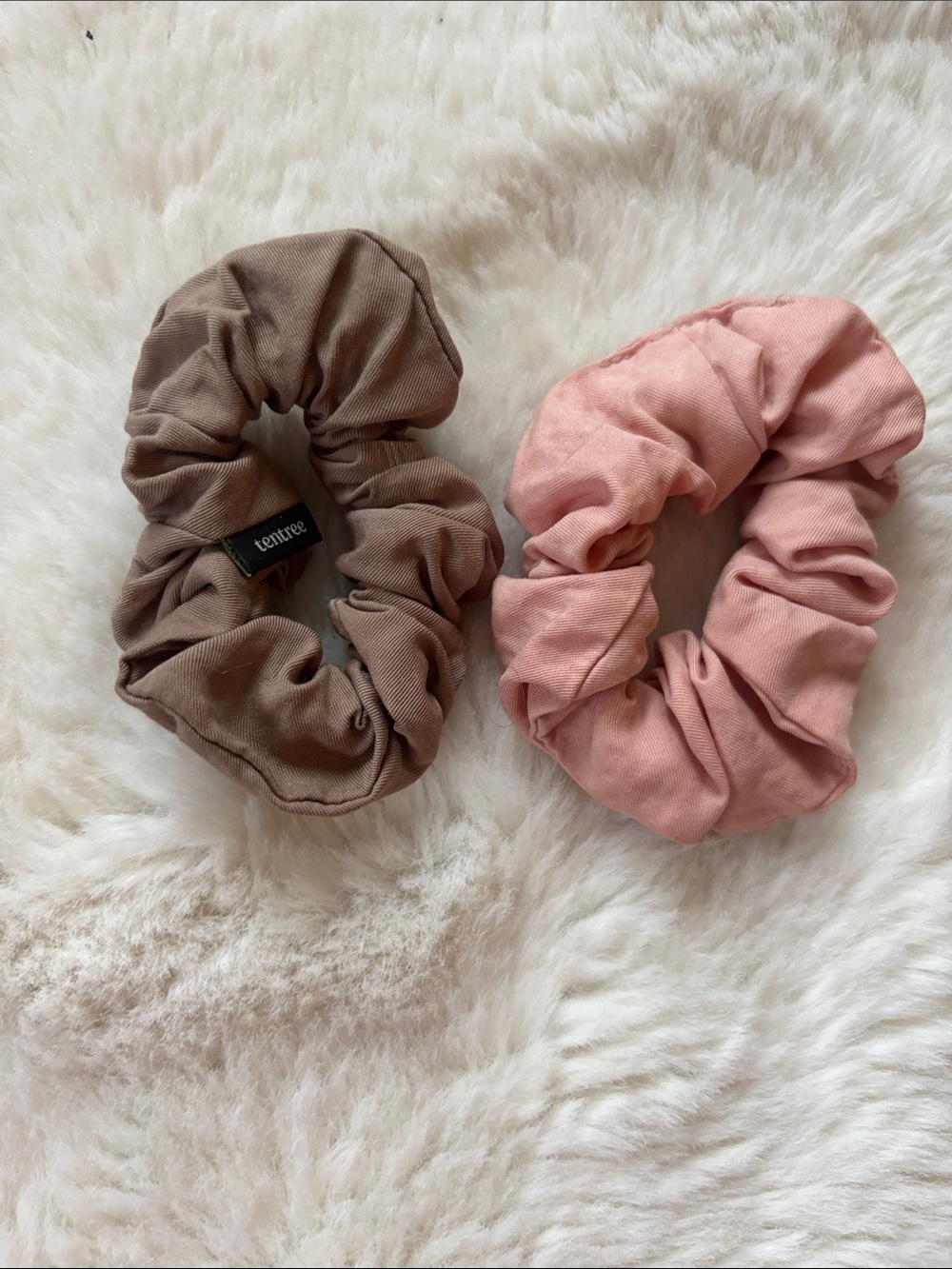 tentree Taupe Stretch Fabric Scrunchie